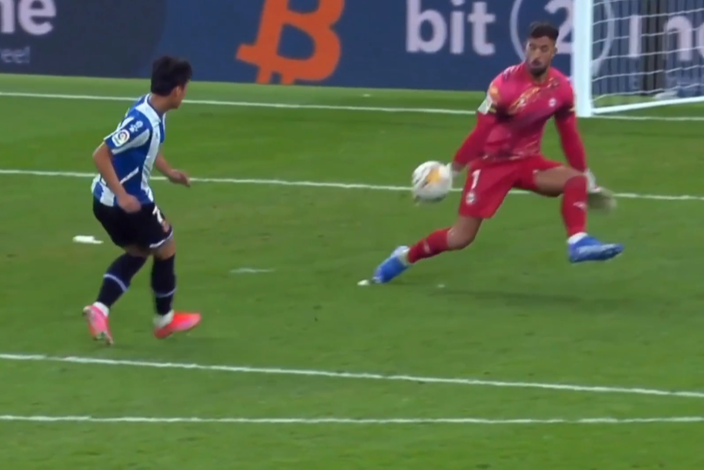 西甲-德托马斯点射得手 西班牙人1-0阿拉维斯取首胜