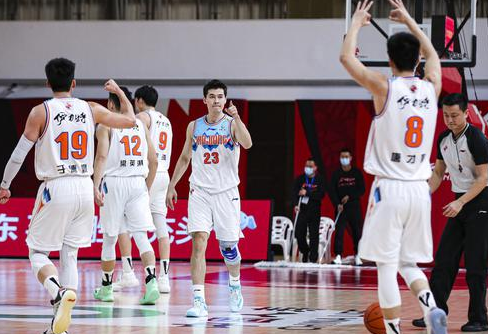 CBA-周琦23+12 新疆106-88大胜北京 莫泰24+12方硕空砍22分