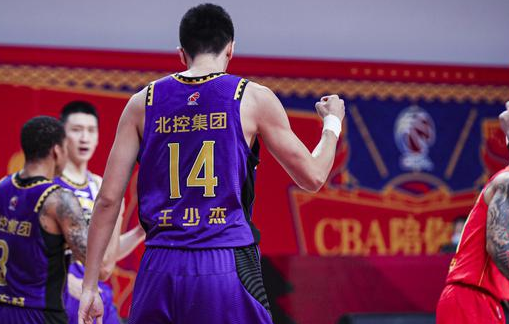 CBA-北控114-106战胜深圳避免连败 王少杰30+8贺希宁伤退砍21分