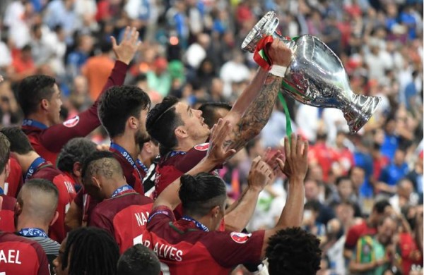 2016欧洲杯葡萄牙小组第三为什么能出线？
