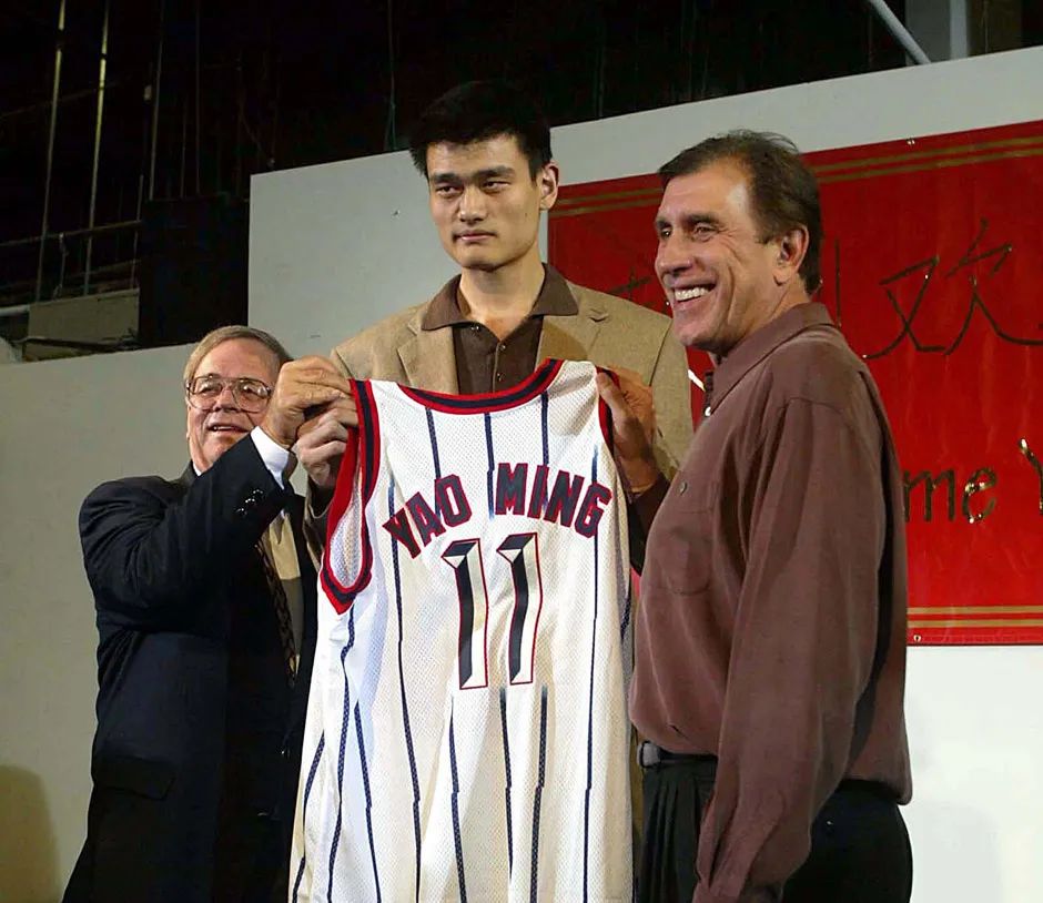 那年范志毅踢了世界杯，姚明进了NBA，我们都有光明的未来