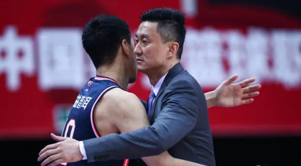 CBA三消息：泰勒前往诸暨，李楠确定下课，徐杰已无大碍