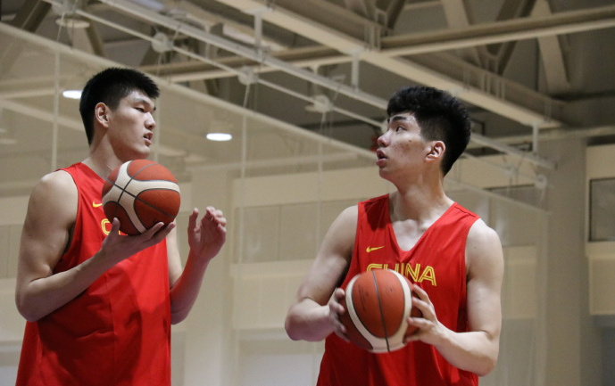 曝18岁2米20中锋接近加盟宁波大学，他是中国男篮重点培养对象