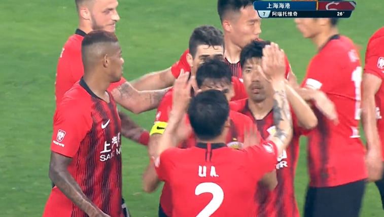 6-1！10分钟4球！中超3亿豪门踢疯了，奥斯卡造5球，隔空叫板恒大