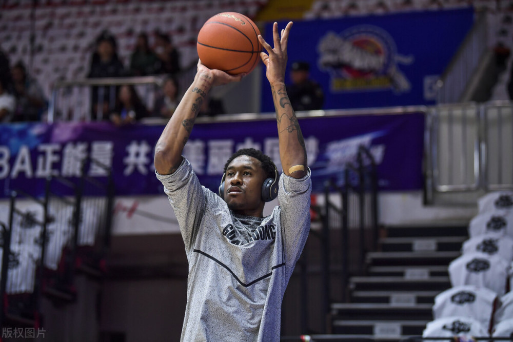 网曝朱芳雨已寻得小科比替身，现役NBA后卫助广东延续新王朝