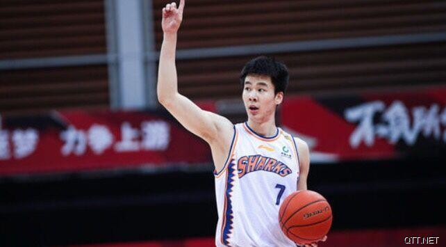 21岁中国新星参选NBA！选秀训练获得球探好评如潮 有望首轮获选？