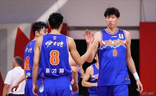 CBA自带体系的6名球员，3个外援是劳模，浙江后卫拿MVP，周琦太累