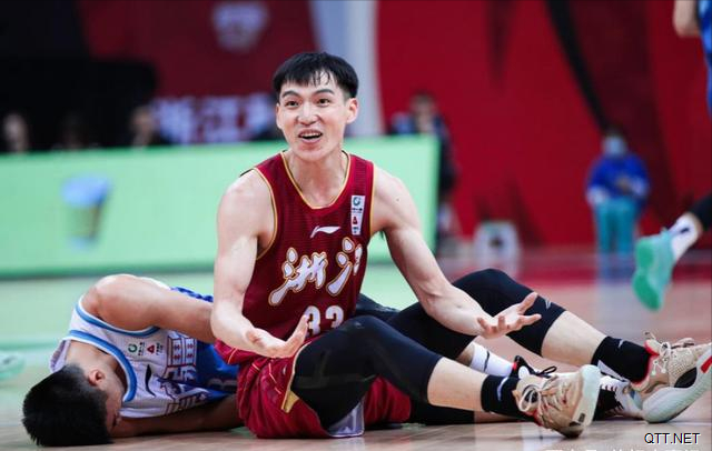 CBA自带体系的6名球员，3个外援是劳模，浙江后卫拿MVP，周琦太累