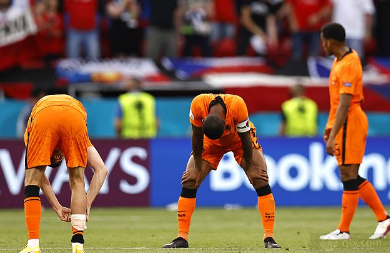 荷兰欧洲杯爆冷出局