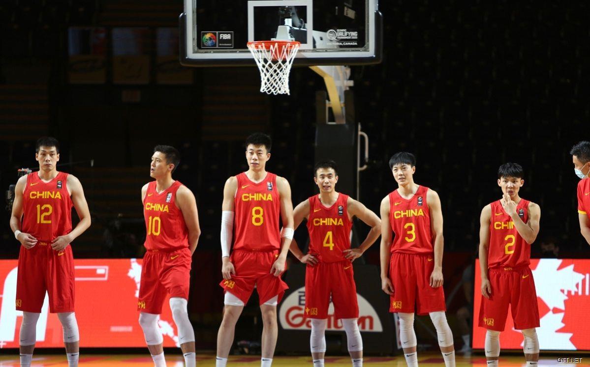 CBA体毛犯规弊端尽显，中国男篮奥运会落选赛对抗不了，站着挨打