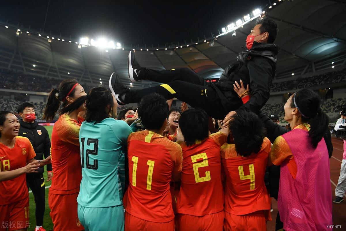 力排众议！中国女足奥运大名单出炉，贾秀全1举措展现魄力