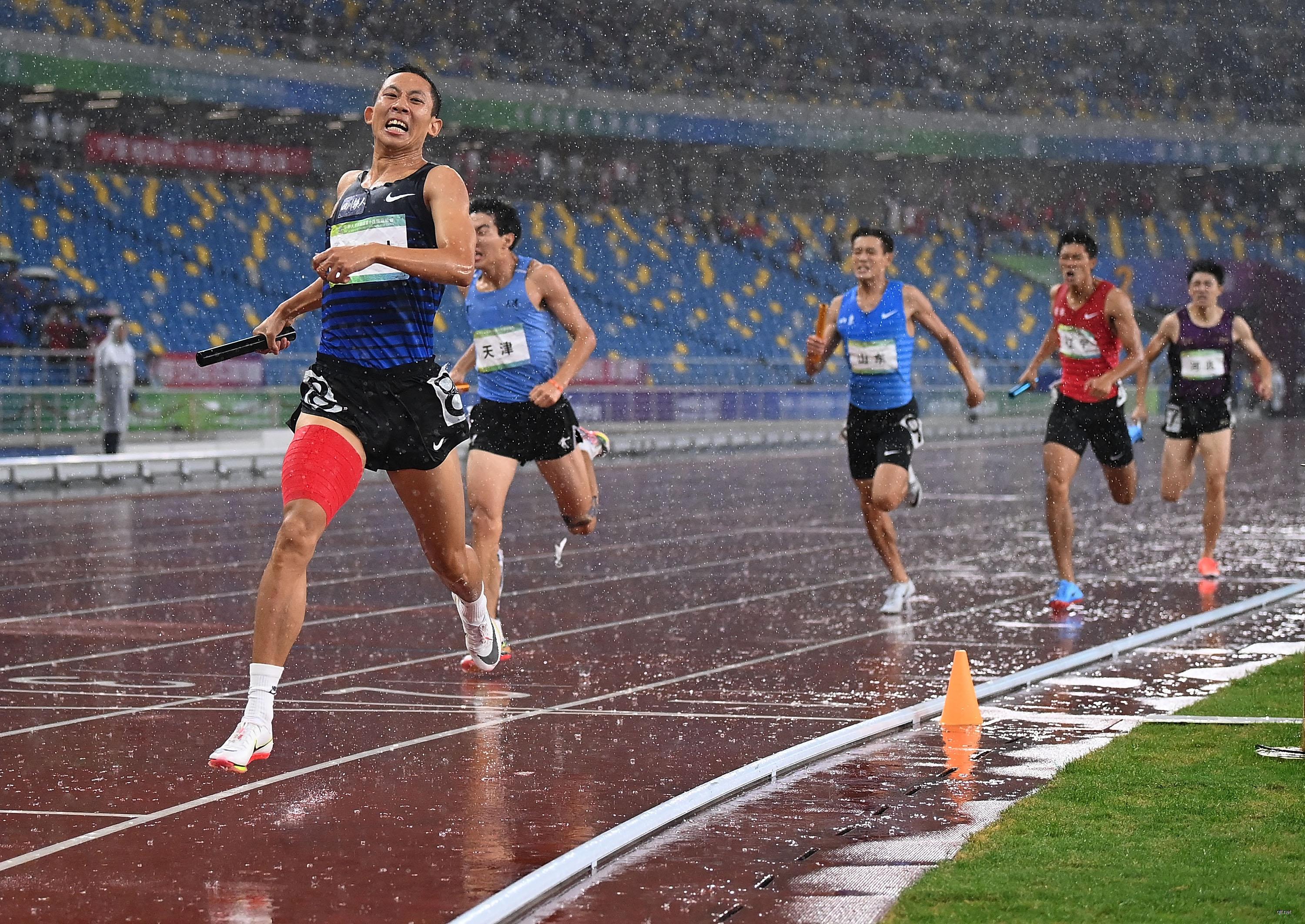 全运会男子4x400米接力决赛 四川队夺冠