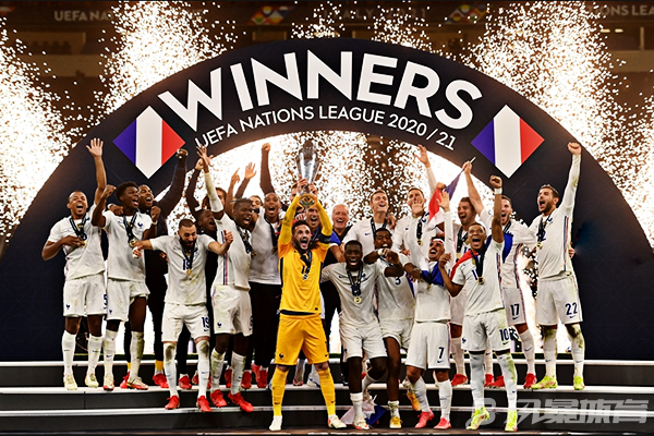 法国队逆转夺冠