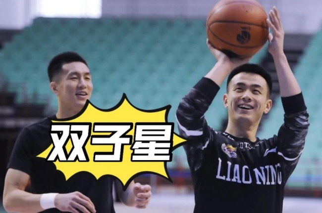 中国男篮队员赵继伟和郭艾伦