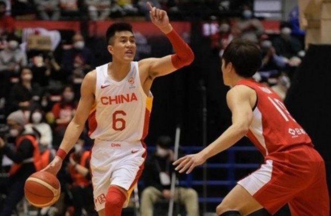 中国男篮队员郭艾伦
