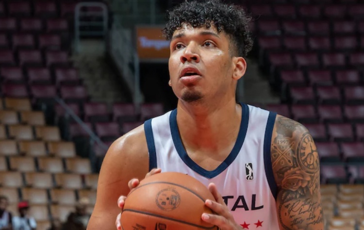哥伦比亚登陆NBA首人!埃切尼克:到达球馆训练时我激动地哭了