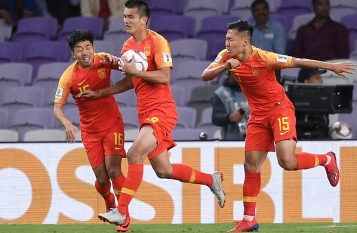 中国男足vs泰国「中国男足5比1输给泰国」