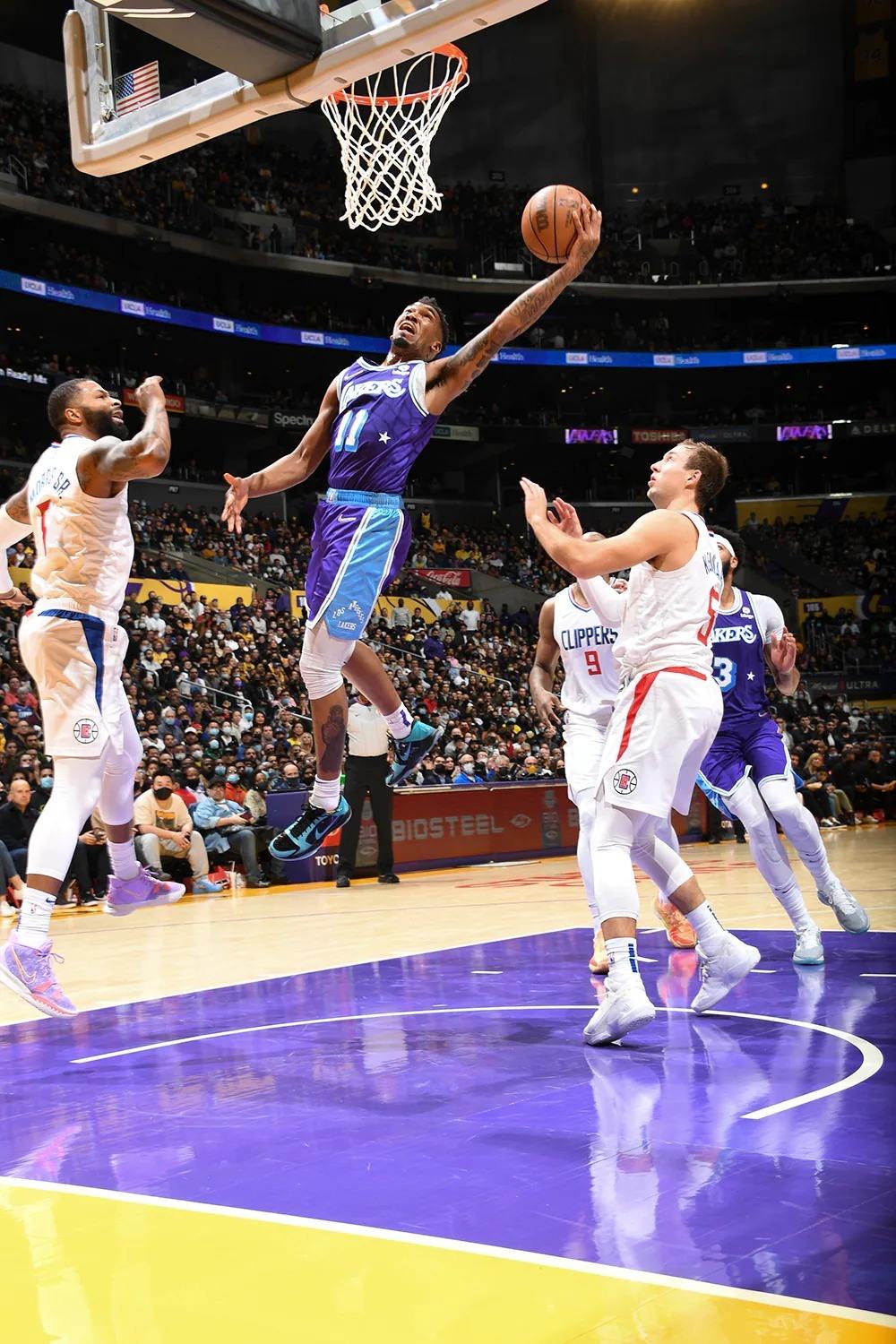 湖人vs快船全场录像，nba录像快船vs湖人