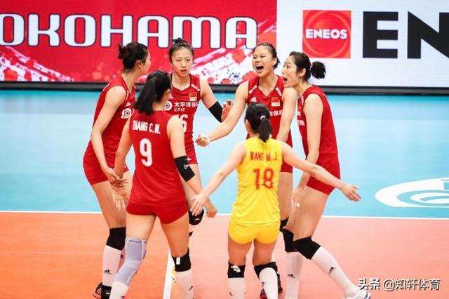 中国女排险胜美国，美国女排战胜中国女排