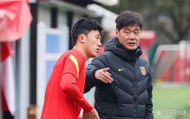 李霄鹏要为中国足球脸面而战的简单介绍