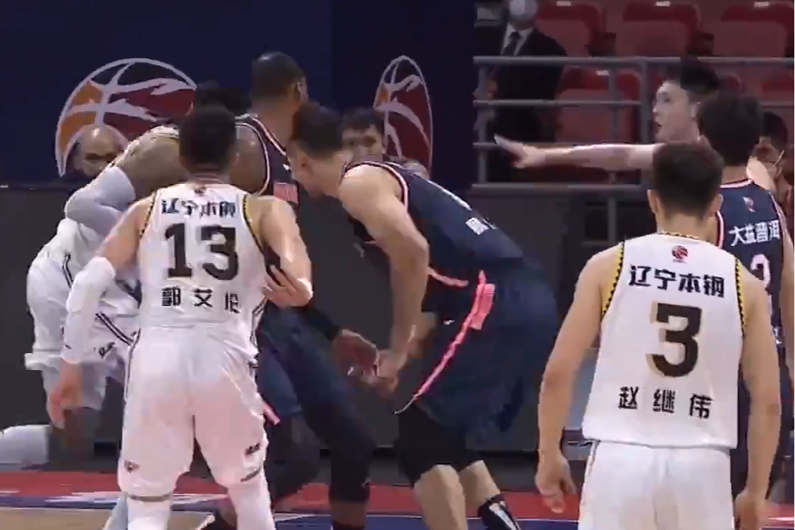 CBA-郭艾伦24+11 赵睿21分 辽宁再胜广东2-0夺赛点