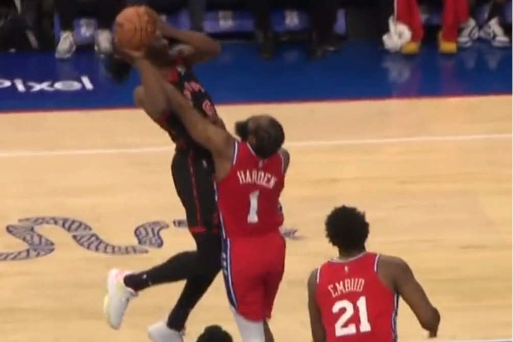 NBA-恩比德31+11哈登14分 马克西23
