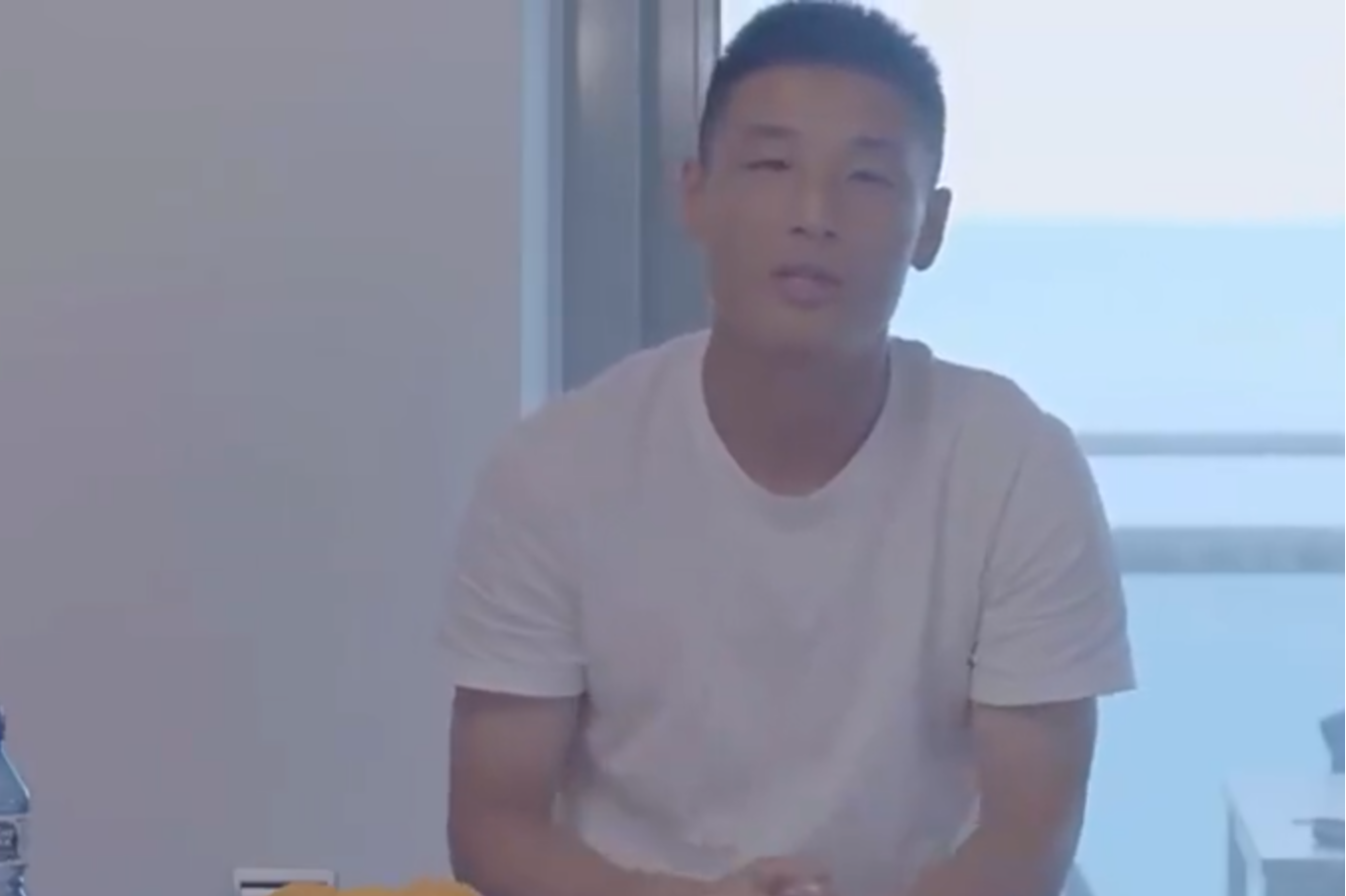 武磊致谢球迷：我的足球生涯因为有你们而更圆满