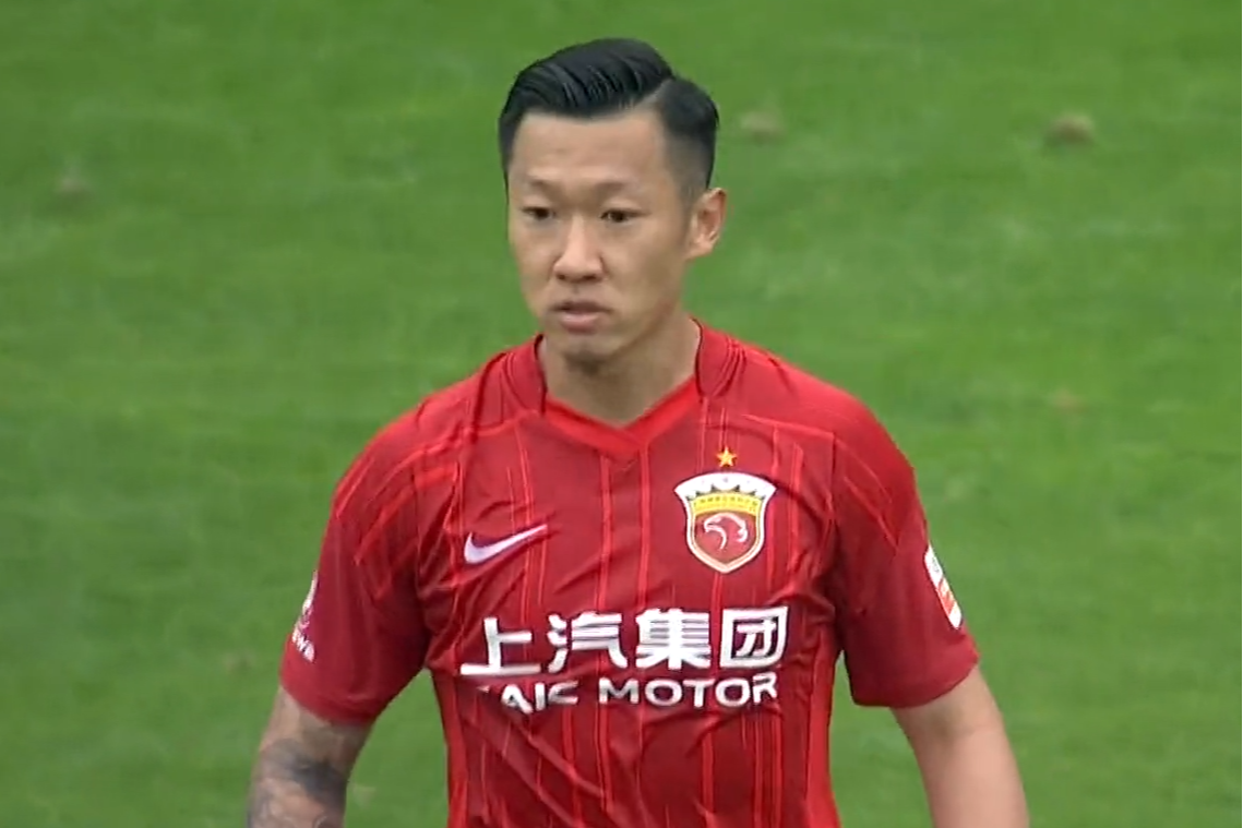 东体：徐新罚下后有不理智行为 海港很可能对其进行严厉处罚