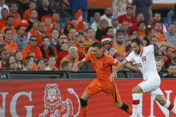 荷兰连扳两城2-2波兰 邓弗里斯、克拉森破门 德佩失点+助攻
