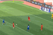 刘若钒造点彭欣力点射破门 上海申花3-0领先河北队