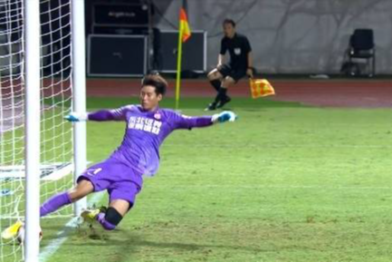 中超-山东泰山4-0长春亚泰 刘伟国2次超级巨大失误丢球