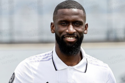 吕迪格晒手指皇马队徽亮相照片：Hala Madrid