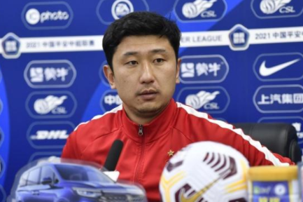 刘智宇：韦世豪在中路作用更大 战申花首先做好自己保持专注