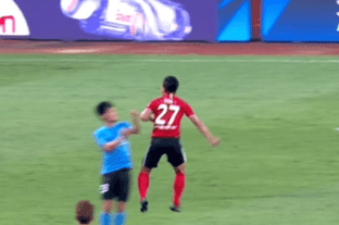 中超-东北德比两队互飙世界波 大连人2-2亚泰