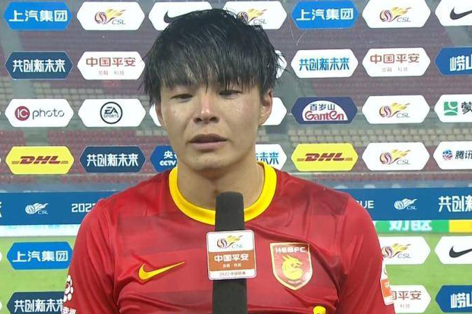 任威：红牌来得太快了 打乱了我们比赛的部署