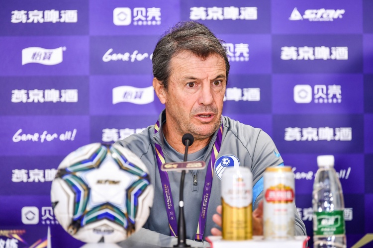 何塞:成都蓉城有很强的冲超欲望 博阿滕有伤将肯定无法出场