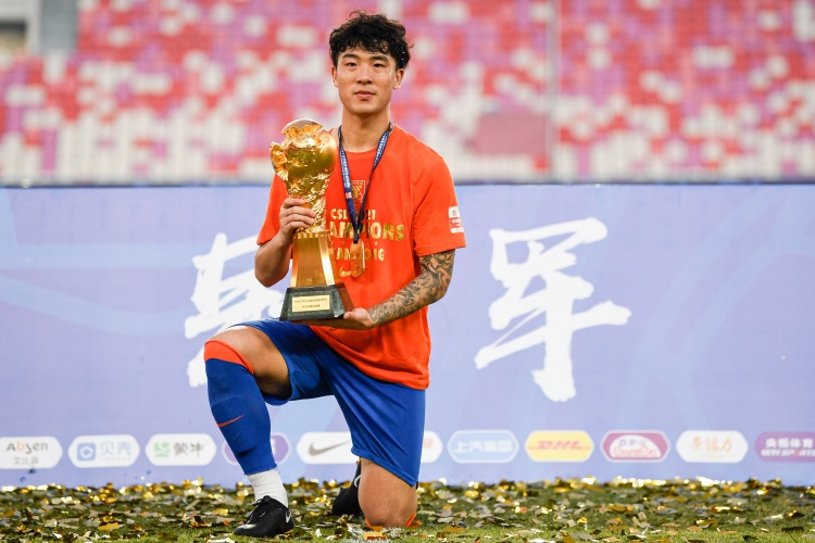 石柯:今年对我来说非常圆满,希望能留在国足去打比赛