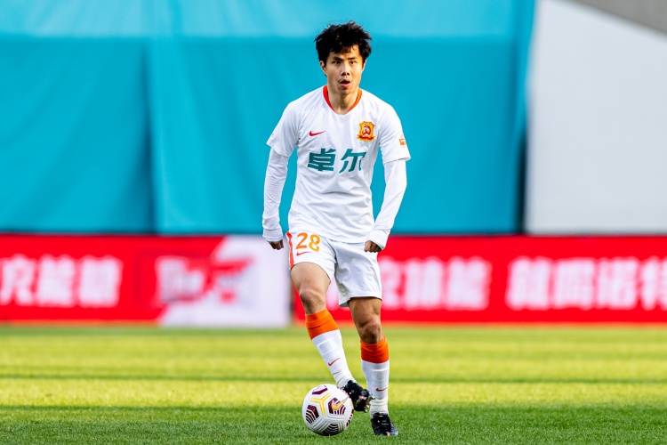 武汉球迷协会创办人:蒿俊闵、杨博宇、黄紫昌等将解约离开武汉队