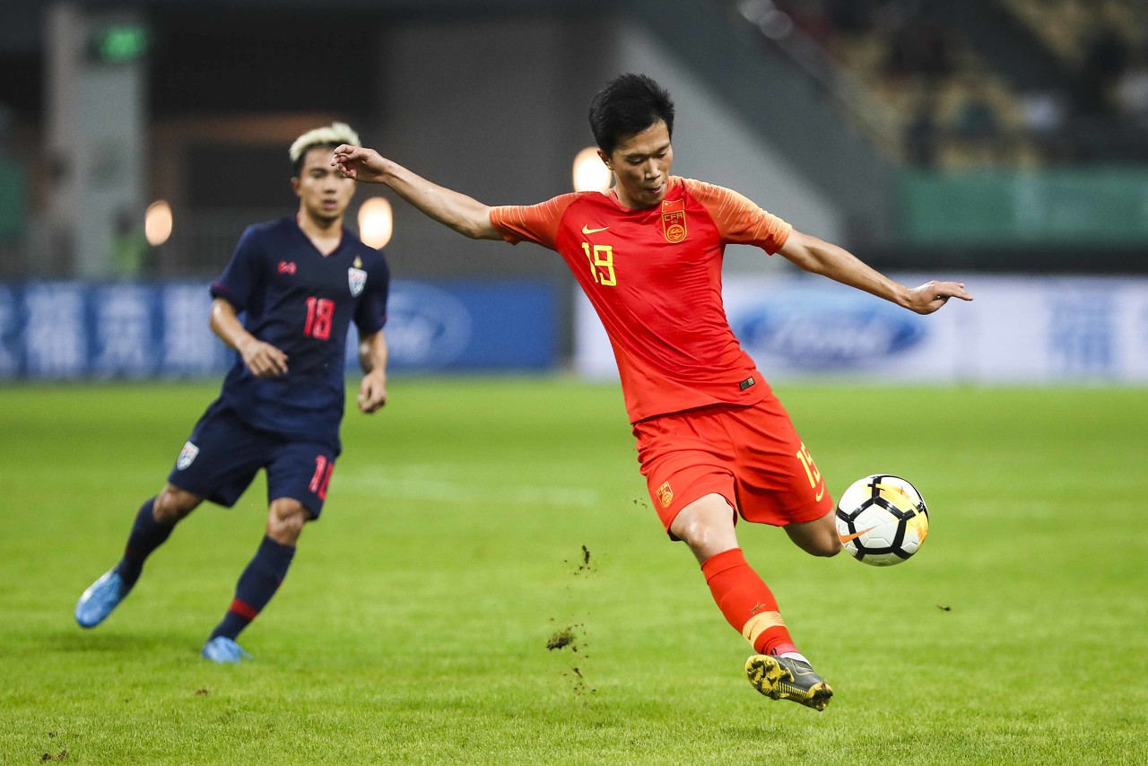 谢鹏飞:为国足踢球感觉不一样 夺冠后以为苏宁会继续走上坡路
