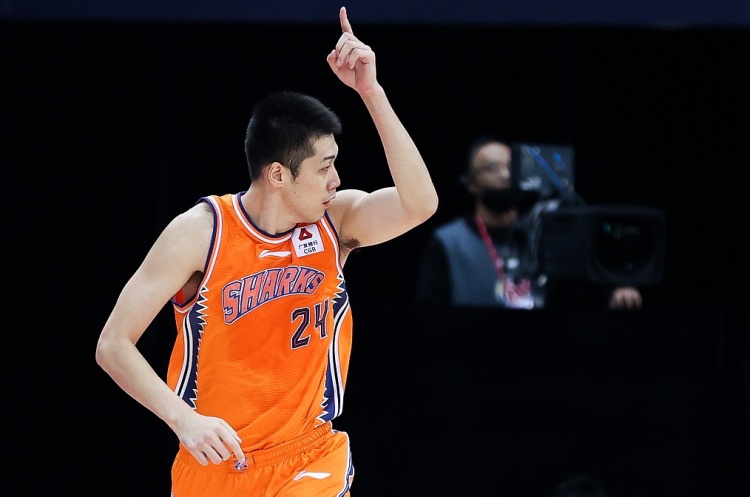 高效!任骏威出场45分钟16中11 砍下32分9篮板6助攻0失误
