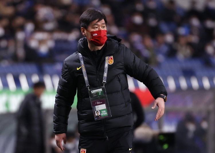 北青:李霄鹏并未辞职仍带队训练,去留由国足管理方定夺