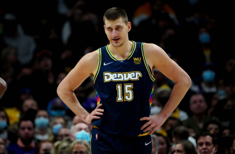约基奇本赛季得分超2000且至少1000板500助 NBA历史首位!