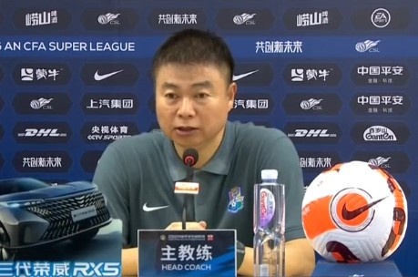 于根伟:换下罗萨因他肩部受伤,安杜哈尔的伤情需要赛后去了解