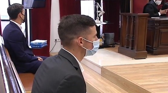 涉嫌性犯罪的队内前锋要求恢复训练,塞尔塔声明“被迫同意”