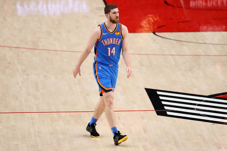 米哈伊柳克:我的首要任务是留在NBA 不排除去发展联盟打球
