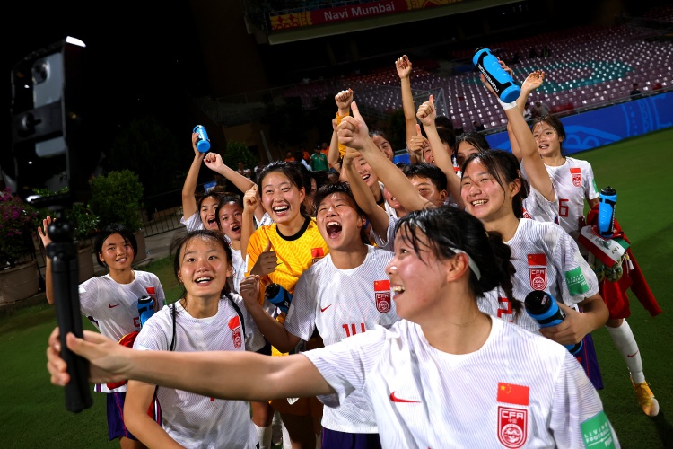 FIFA官网盛赞U17女足国门刘晨:冷酷的她帮助中国站上新高度