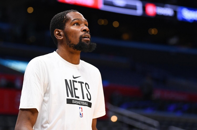 除了篮球还有别的爱好吗?KD:在赛季期间没有 就回家练球打游戏