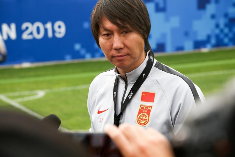 记者:李铁被查还会牵扯到谁?恐怕有人不看世界杯也睡不着觉了