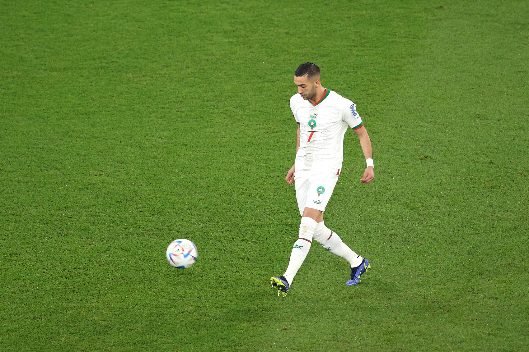 第4分钟吊射破门，齐耶赫创摩洛哥队史世界杯最快进球