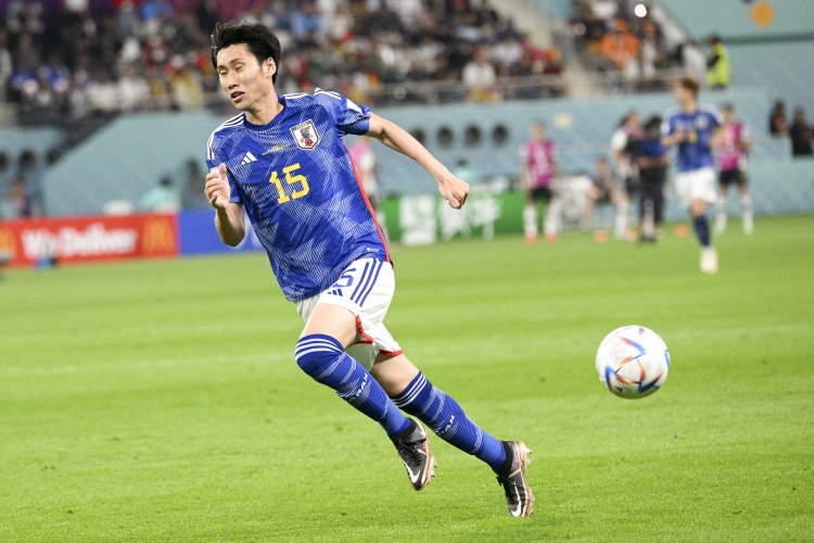 日本球员历史最高身价top20:镰田、久保以3000万欧并列最高